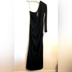 🆕 Lulus Black One-Shoulder Long Sleeve Maxi Dress